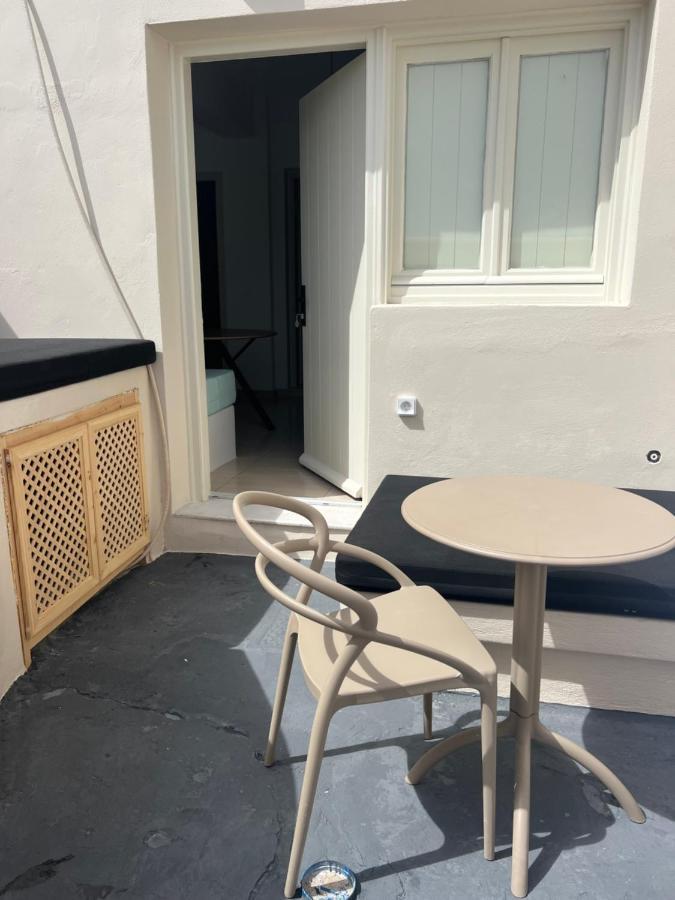 קרטראדוס Blackrock Suites מראה חיצוני תמונה
