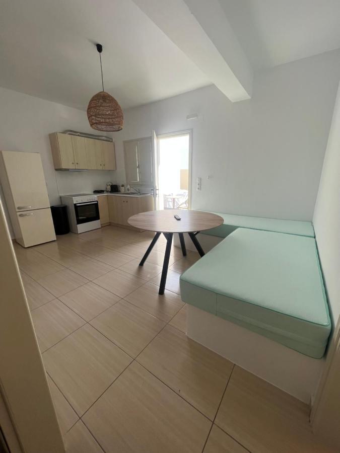 קרטראדוס Blackrock Suites מראה חיצוני תמונה
