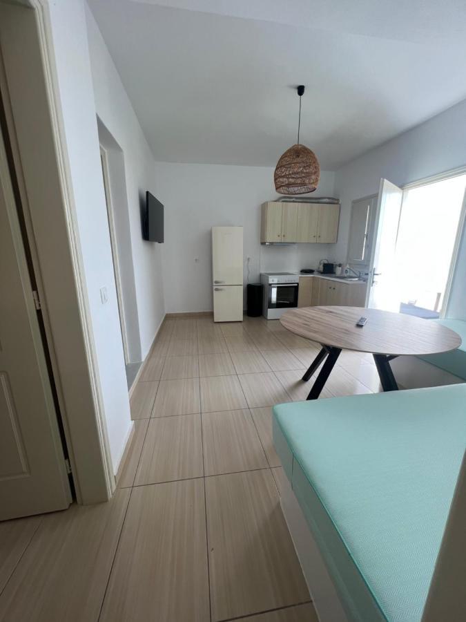 קרטראדוס Blackrock Suites מראה חיצוני תמונה
