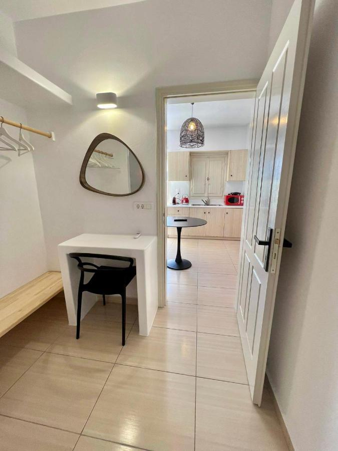 קרטראדוס Blackrock Suites מראה חיצוני תמונה