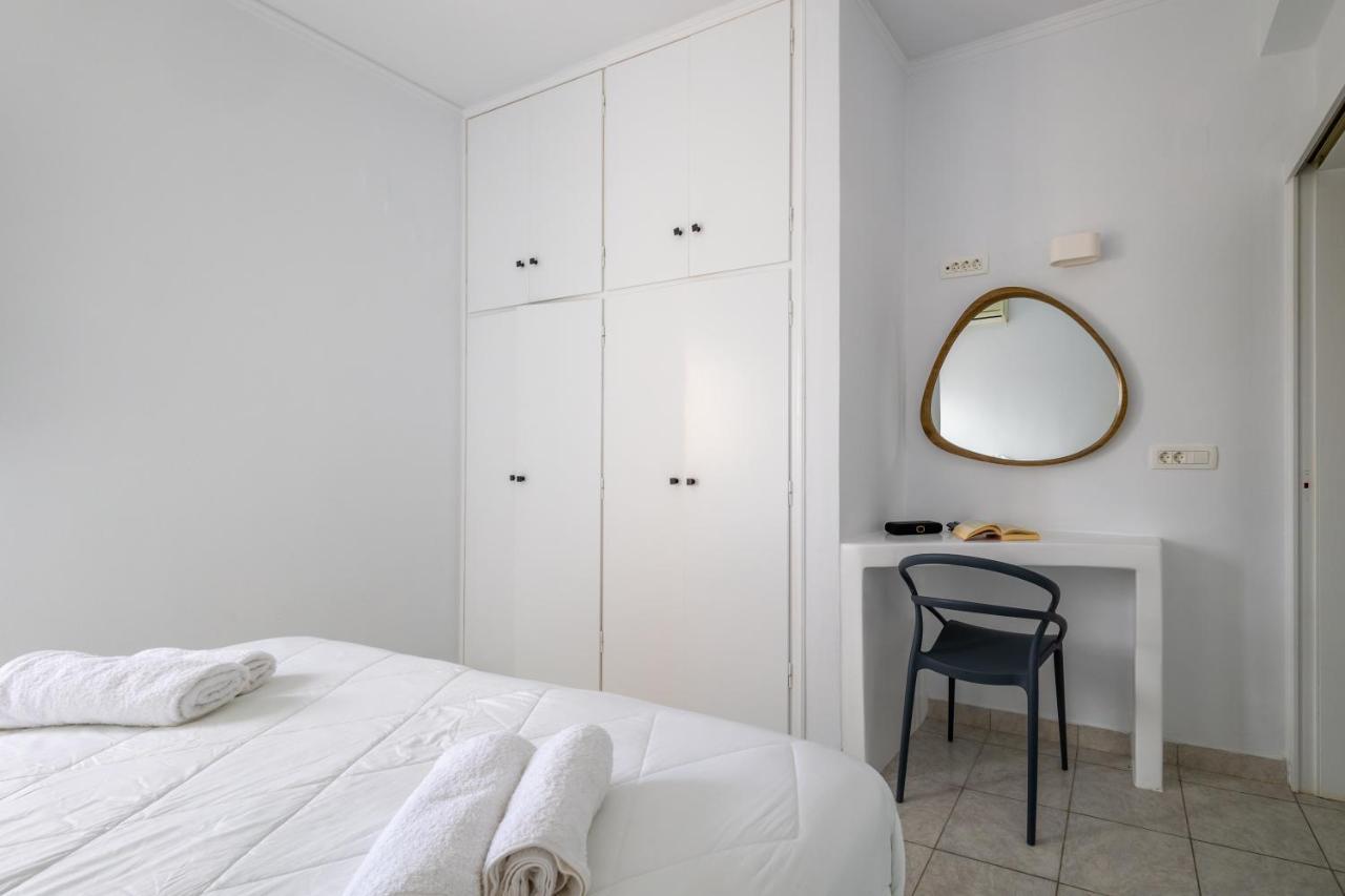 קרטראדוס Blackrock Suites מראה חיצוני תמונה