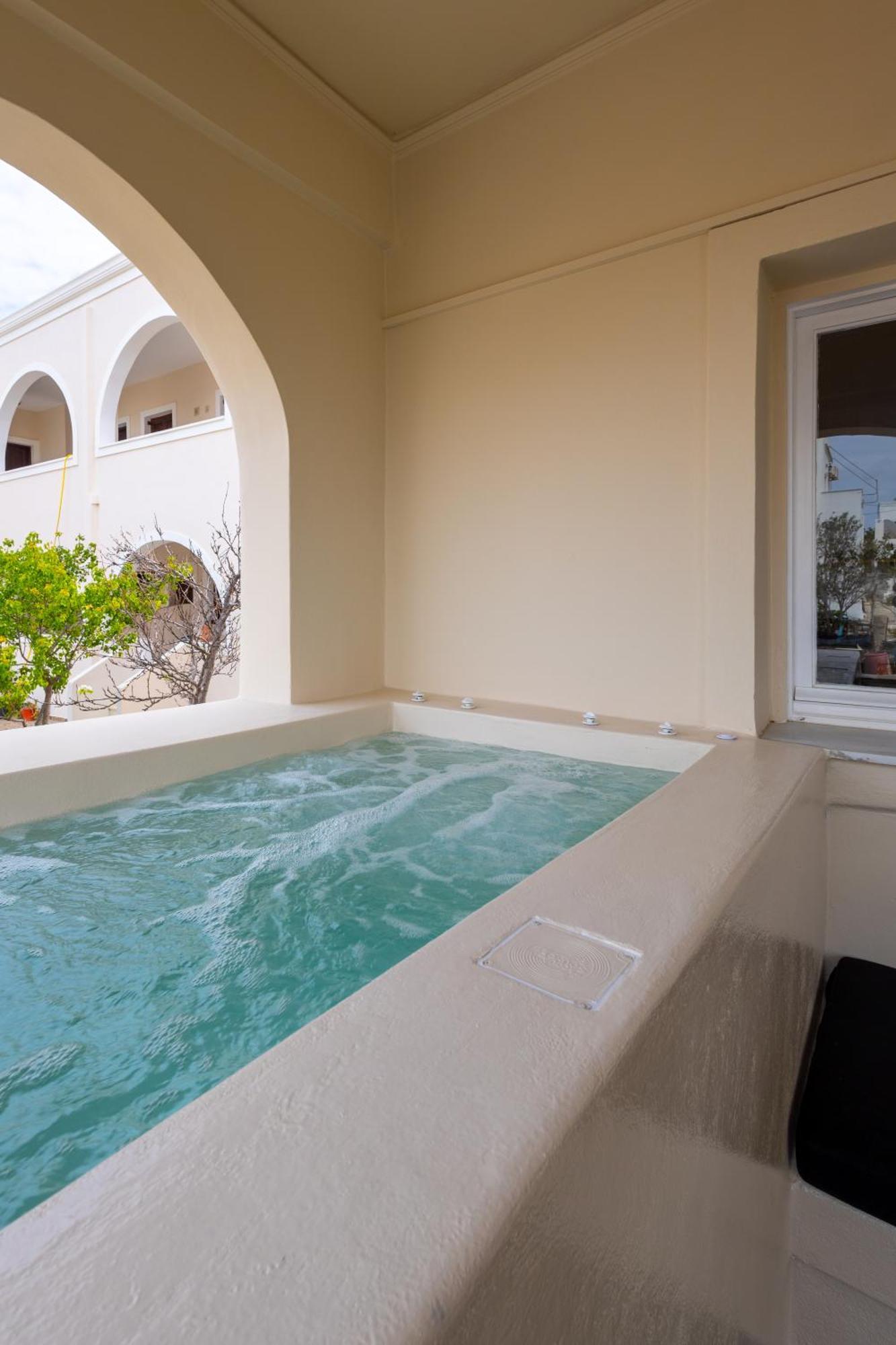 קרטראדוס Blackrock Suites מראה חיצוני תמונה